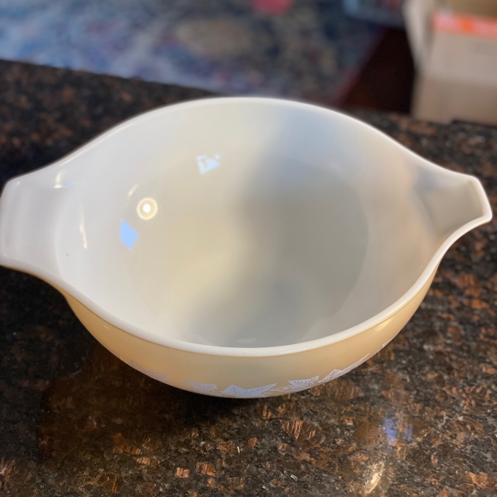 1 Pyrex Sandalwood 444 Cinderella Mixing Bowl - Picture 3 of 12